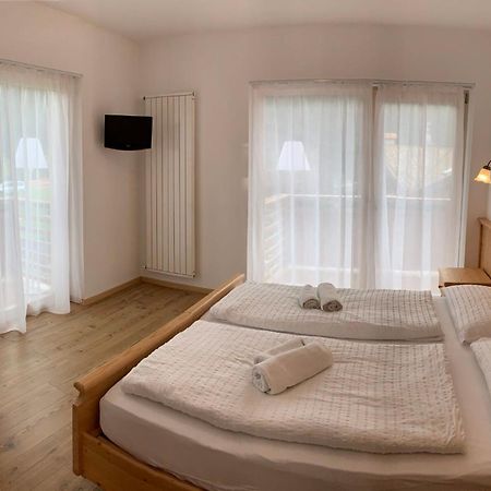 Garnì Aurora Bed&Breakfast Soraga Esterno foto