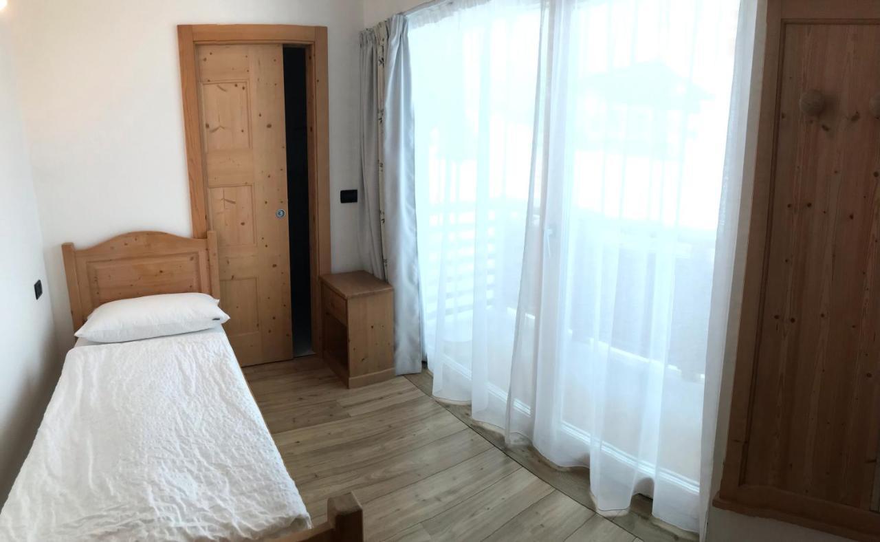 Garnì Aurora Bed&Breakfast Soraga Esterno foto