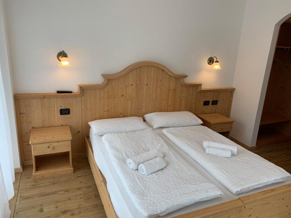 Garnì Aurora Bed&Breakfast Soraga Esterno foto